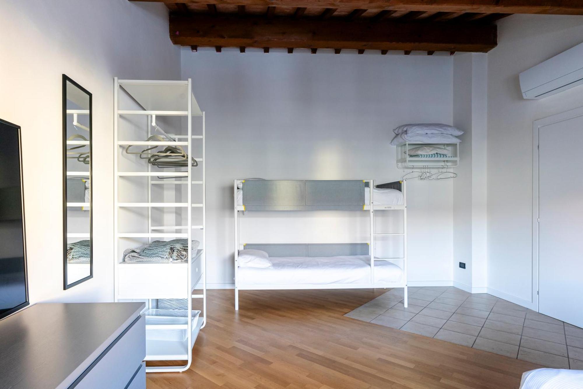 I Bimbi Apartments 리보르노 외부 사진